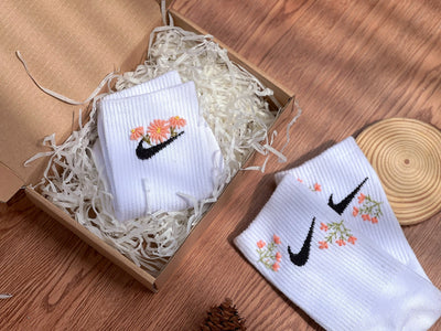Embroidered Socks Gerbera And Orange Blossom